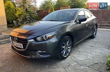 Седан Mazda 3 2018 в Львові