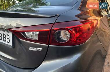 Седан Mazda 3 2018 в 