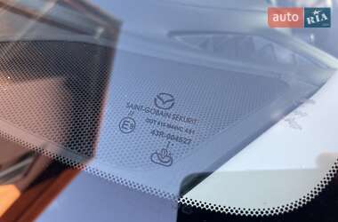 Седан Mazda 3 2018 в 