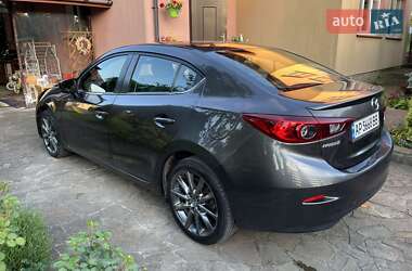 Седан Mazda 3 2018 в 
