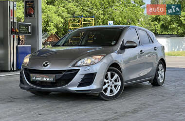 Хэтчбек Mazda 3 2011 в 