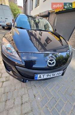 Седан Mazda 3 2012 в Ивано-Франковске
