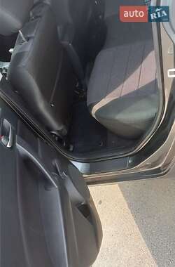 Седан Mazda 3 2012 в 