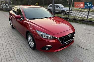 Седан Mazda 3 2015 в Запорожье