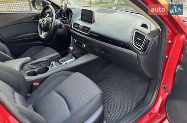 Седан Mazda 3 2015 в 