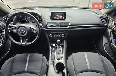 Седан Mazda 3 2017 в 