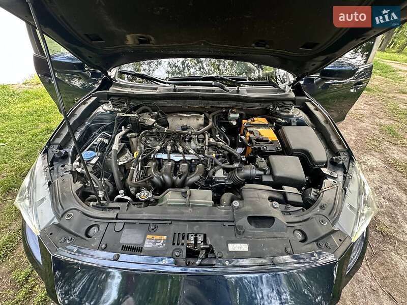 Седан Mazda 3 2015 в Криничках