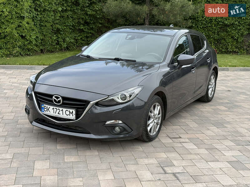 Хэтчбек Mazda 3 2014 в Ивано-Франковске