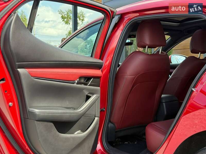 Хетчбек Mazda 3 2020 в Рівному