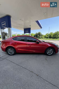 Седан Mazda 3 2015 в 