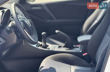 Хэтчбек Mazda 3 2010 в 