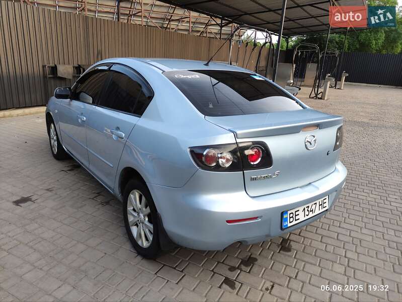 Седан Mazda 3 2007 в Первомайске