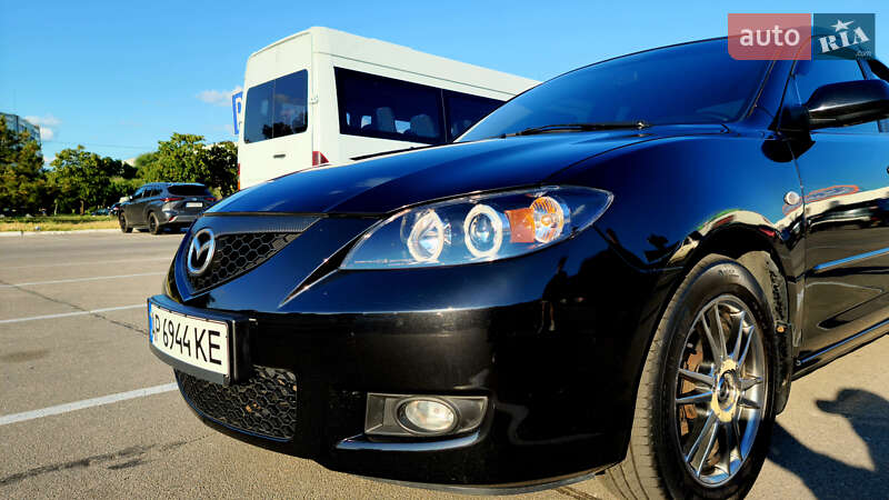 Седан Mazda 3 2005 в Запорожье