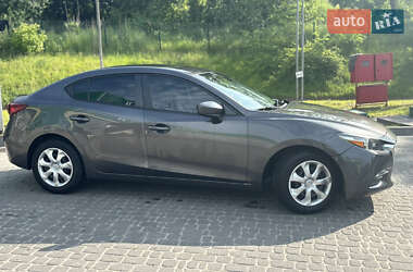 Седан Mazda 3 2017 в 