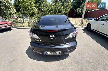 Седан Mazda 3 2013 в 