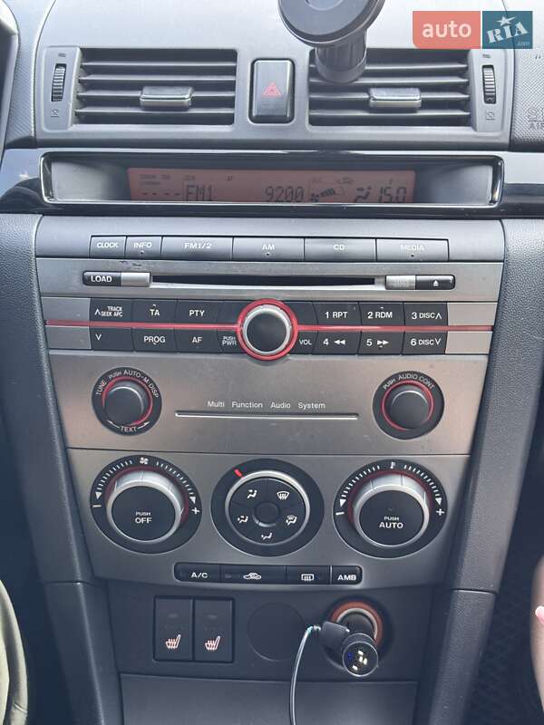 Седан Mazda 3 2006 в Киеве