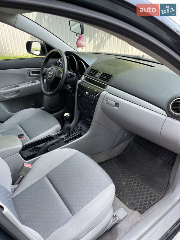 Хетчбек Mazda 3 2003 в Білій Церкві
