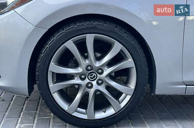 Хэтчбек Mazda 3 2014 в 