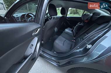 Седан Mazda 3 2015 в 