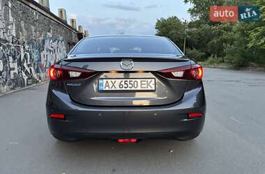 Седан Mazda 3 2015 в 