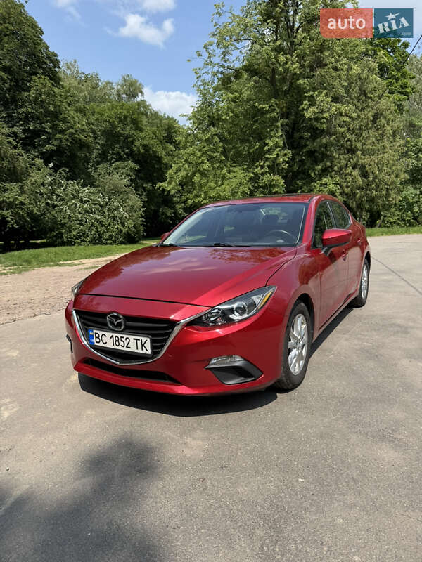 Седан Mazda 3 2016 в 