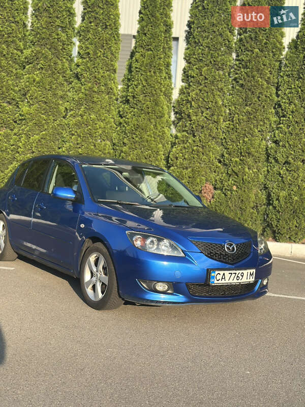Хэтчбек Mazda 3 2003 в Киеве