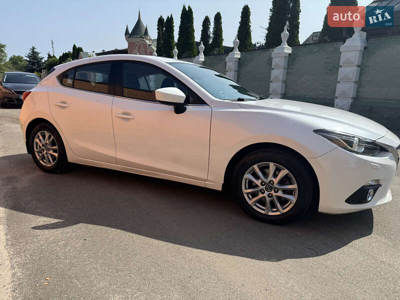 Хэтчбек Mazda 3 2013 в Киеве