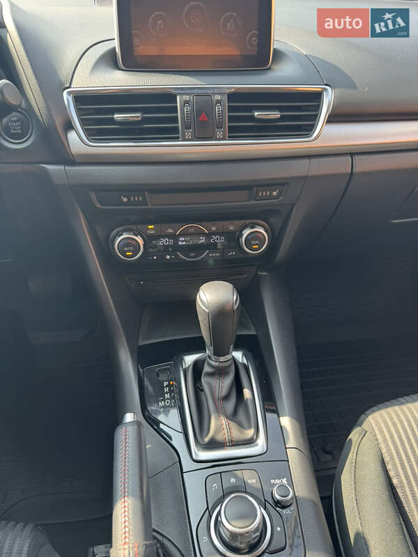 Хэтчбек Mazda 3 2013 в Киеве