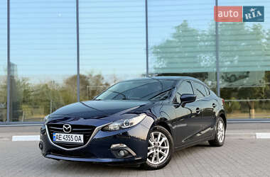 Седан Mazda 3 2015 в Запоріжжі