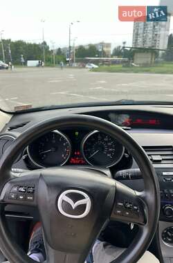 Седан Mazda 3 2010 в 