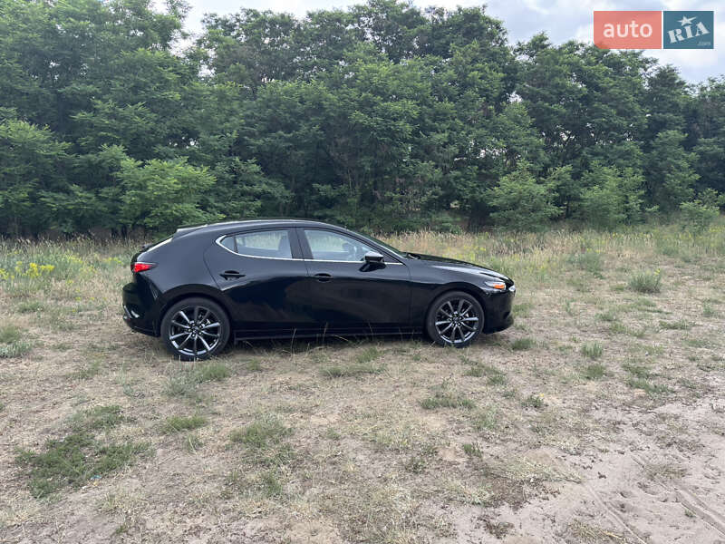 Хэтчбек Mazda 3 2019 в Днепре