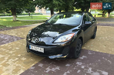 Седан Mazda 3 2012 в Киеве
