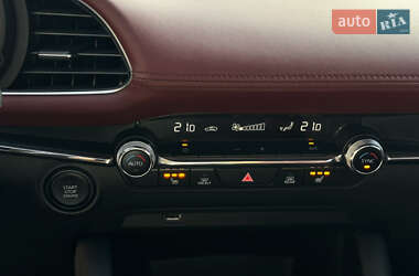 Хетчбек Mazda 3 2021 в Житомирі