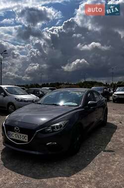 Седан Mazda 3 2015 в Львове