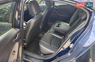 Седан Mazda 3 2015 в 