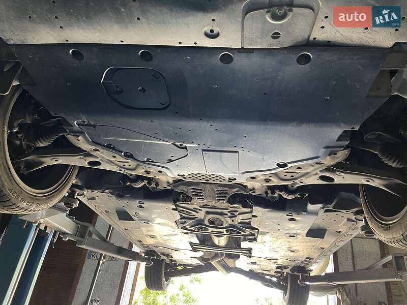 Хэтчбек Mazda 3 2015 в Киеве