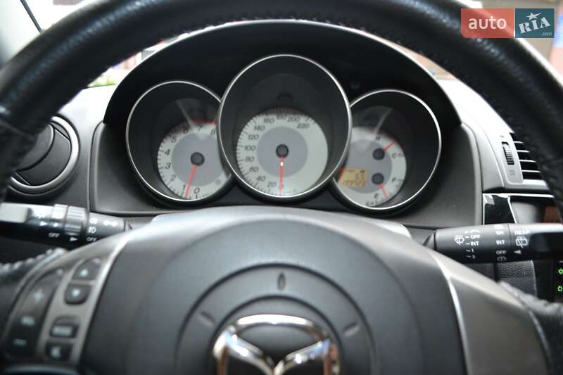 Хэтчбек Mazda 3 2006 в Городище