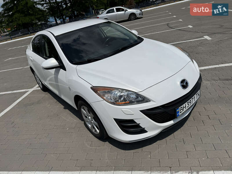 Седан Mazda 3 2011 в Одесі