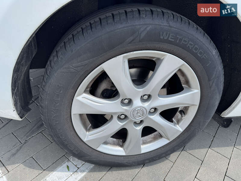 Седан Mazda 3 2011 в Одесі