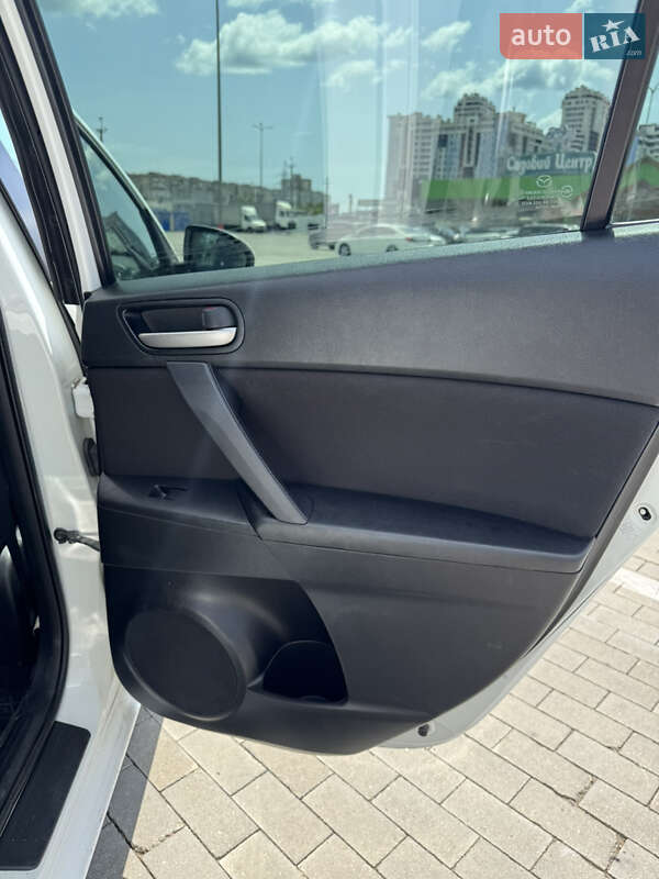 Седан Mazda 3 2011 в Одесі