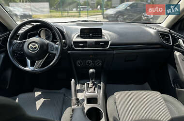 Седан Mazda 3 2013 в 