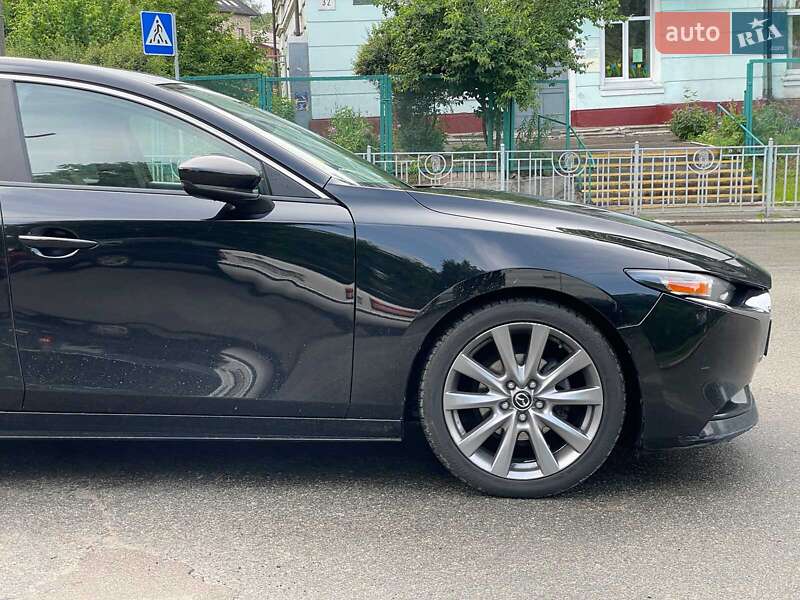 Седан Mazda 3 2019 в Киеве