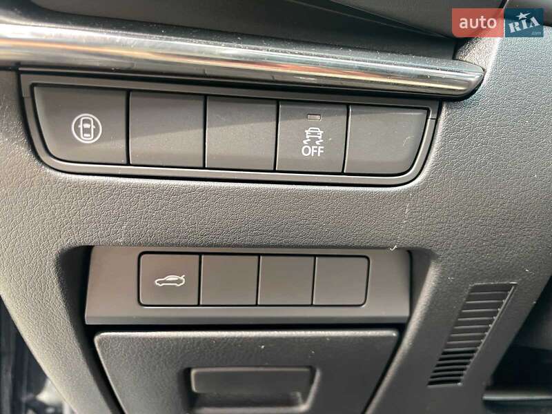 Седан Mazda 3 2019 в Киеве