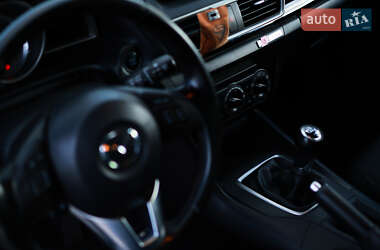 Хэтчбек Mazda 3 2013 в 