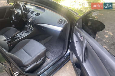 Седан Mazda 3 2010 в 