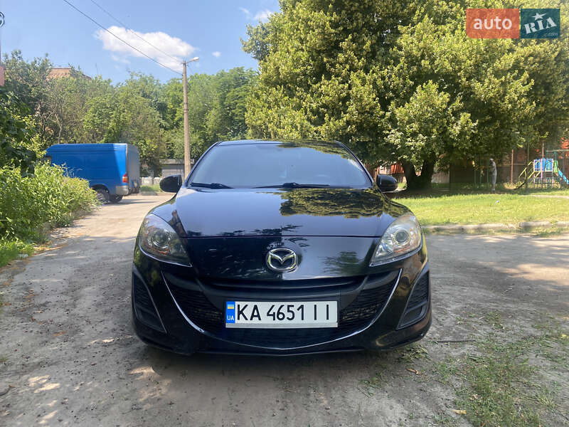 Седан Mazda 3 2010 в 