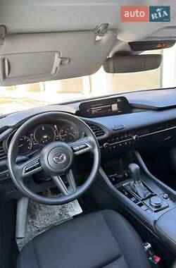 Седан Mazda 3 2023 в 