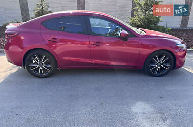 Седан Mazda 3 2018 в 