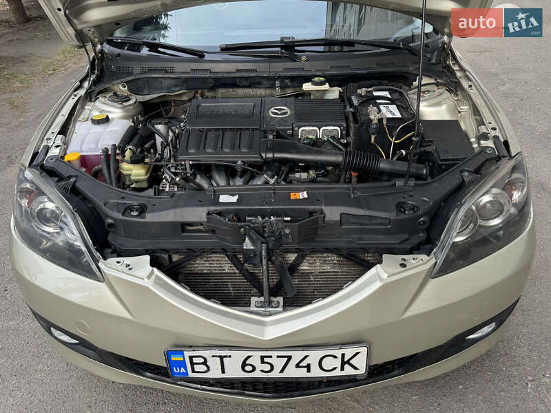 Хэтчбек Mazda 3 2008 в Днепре