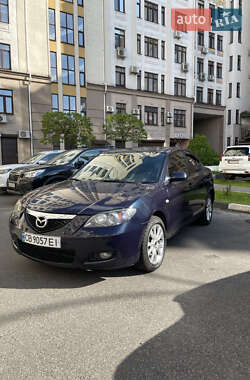 Седан Mazda 3 2006 в Киеве